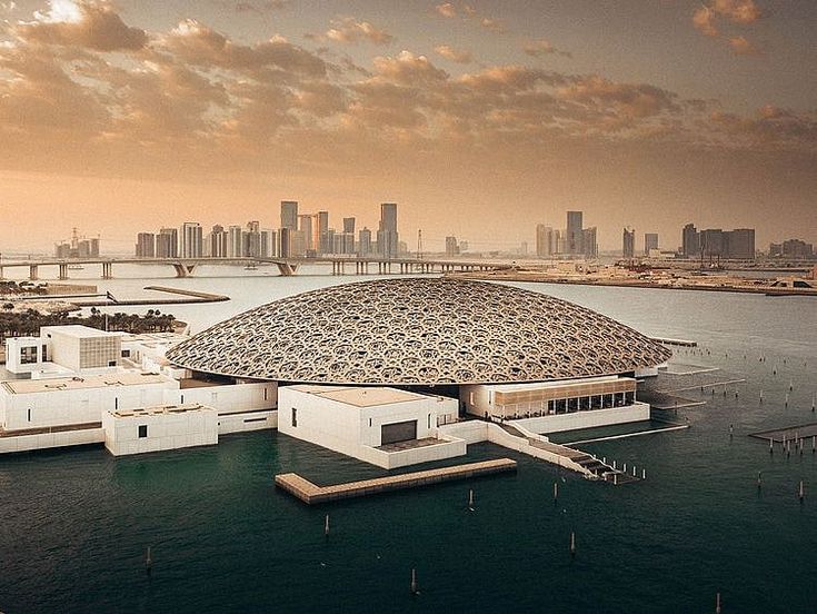 Louvre Abu Dhabi - Universal museum